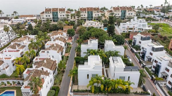 VILLA MARBELLA GOLDEN MILE