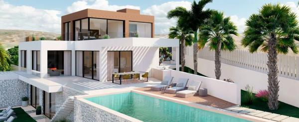 CHALET INDEPENDIENTE EN CABOPINO GOLF, MARBELLA