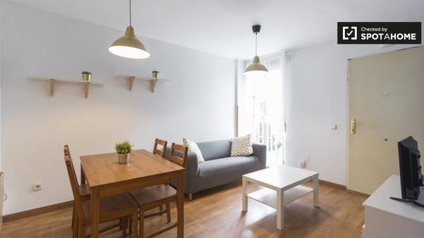 Moderno apartamento estudio en alquiler en Aluche, Madrid.