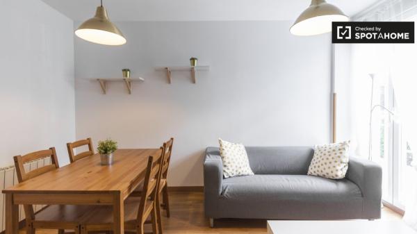 Moderno apartamento estudio en alquiler en Aluche, Madrid.