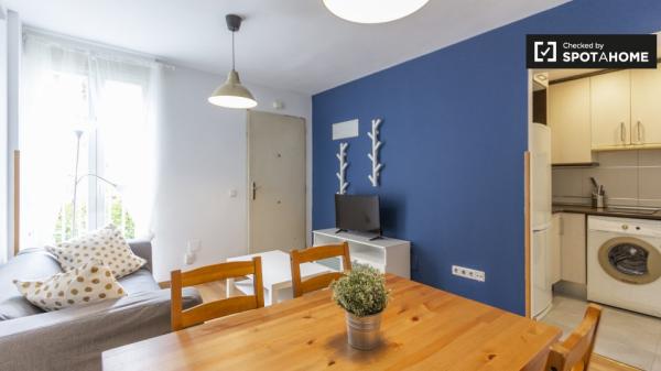 Moderno apartamento estudio en alquiler en Aluche, Madrid.