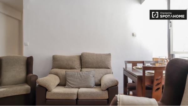 Apartamento de 3 dormitorios en alquiler en Aluche, Madrid