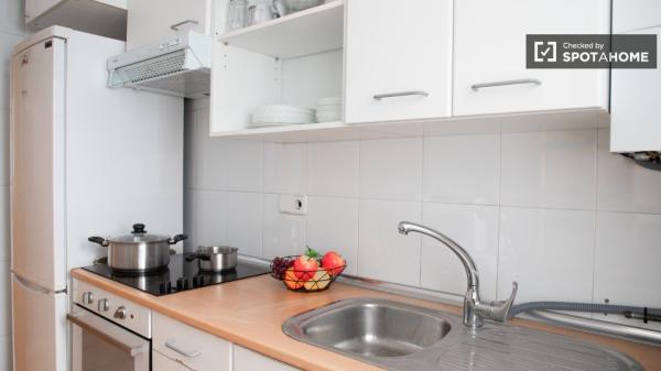 Apartamento de 4 dormitorios en Aluche, Madrid