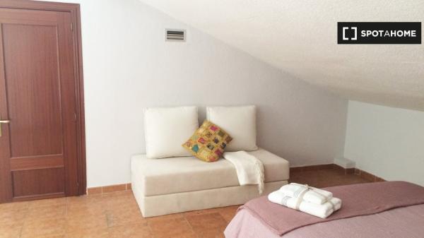 Apartament z 3 sypialniami - Guindalera & Fuente del Berro, Madryt