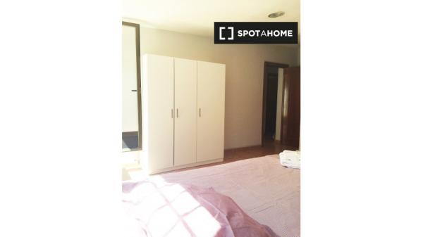 Apartament z 3 sypialniami - Guindalera & Fuente del Berro, Madryt