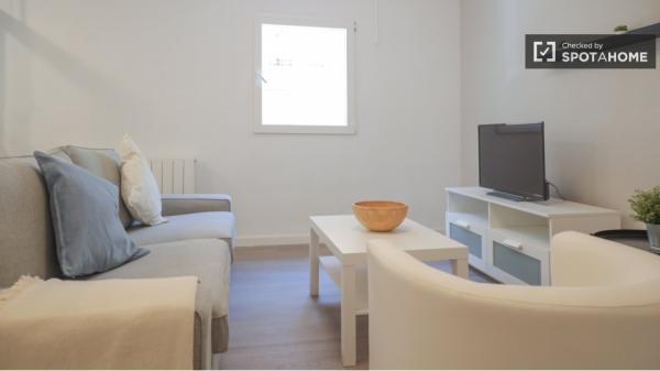 Apartamento de 4 dormitorios en alquiler en Aluche, Madrid.