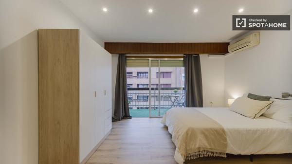 Chambre dans un appartement partagé à Valence