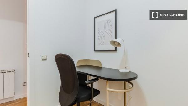 Apartamento de 3 habitaciones en alquiler en Vila De Gràcia, Barcelona