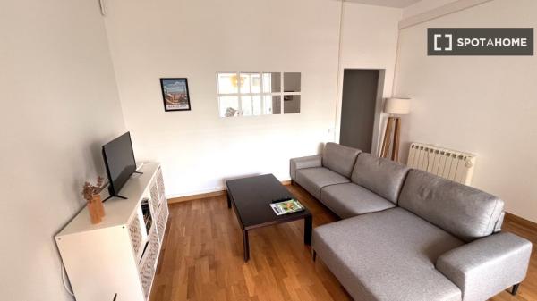 Quarto para alugar em apartamento de 4 quartos em Barcelona