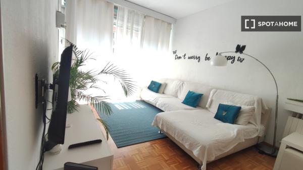 Room in shared apartment in Barcelona