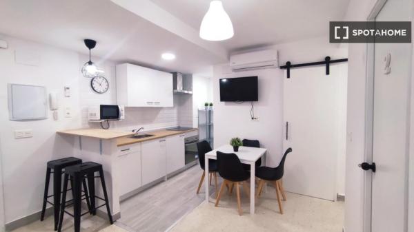 Habitación en piso compartido en Granada