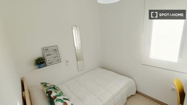 Habitación en piso compartido en Granada