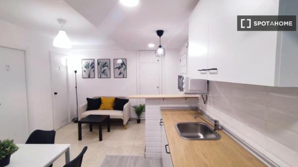 Habitación en piso compartido en Granada