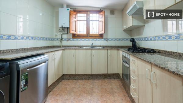 Piso de 3 habitaciones en alquiler en Valencia