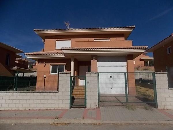 Casa o chalet independiente en venta en Urbanización Parque Miraflores - Calle Miguel Hernandez, 5